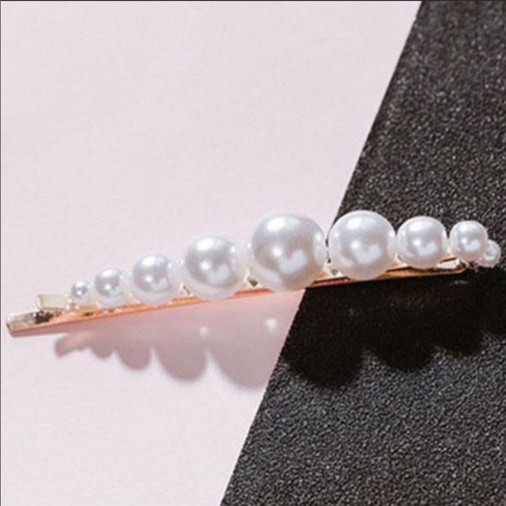 Minimalist Gold Tone Faux Pearl Hair Clip